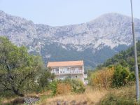 vila Fefan,Gradac a okolí