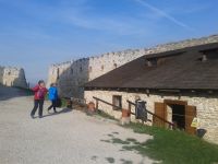 Čachtický hrad a lázně Piešťany