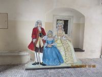 Slovensko - obec Modra a hrad Červený Kameň